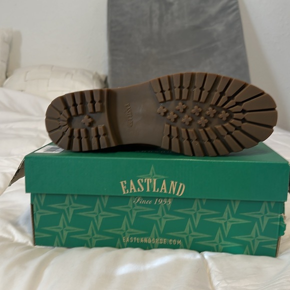 Eastland Ida boots - Picture 2 of 4